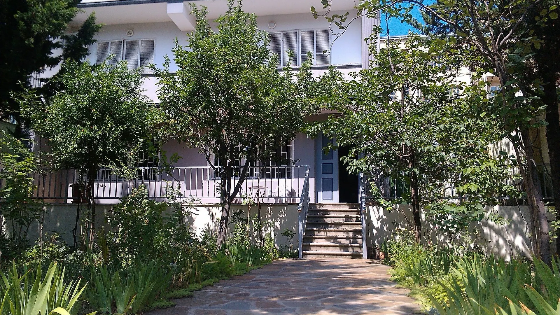 Mkudro Hotel ティビリシ
